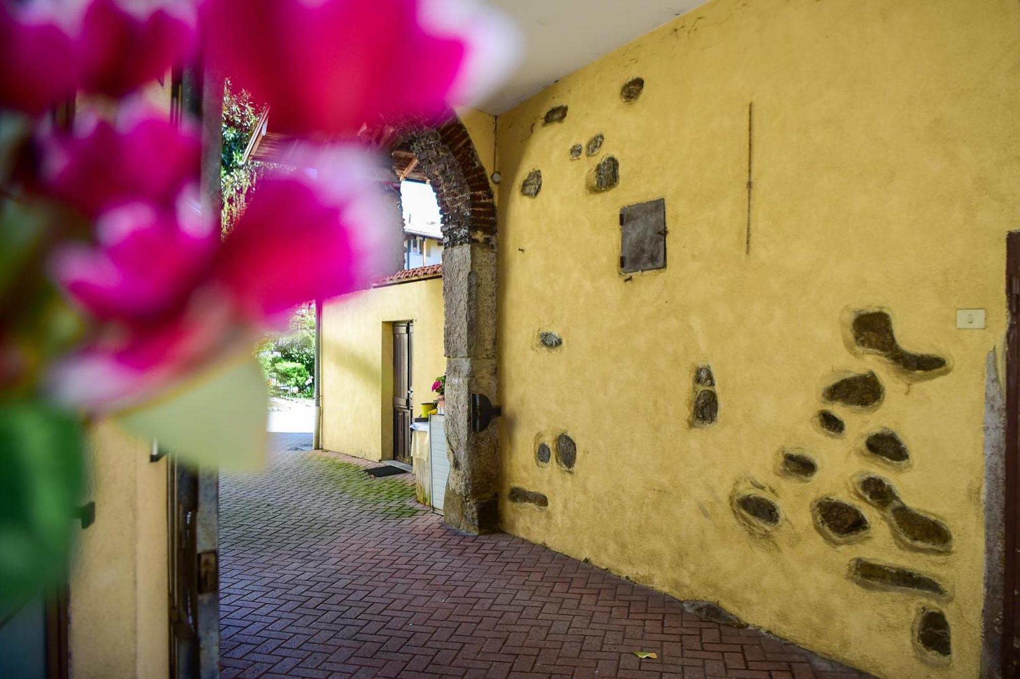 La Casa Dei Laghi 1 Comabbio Monate Maggiore Orta Mercallo Exterior foto